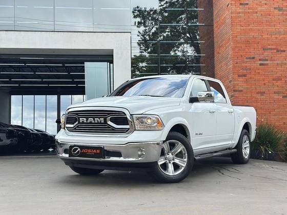 RAM CLASSIC 5.7 V8 GASOLINA LARAMIE CD 4X4 AUTOMÁTICO RAM CLASSIC 5.7 V8 GASOLINA LARAMIE CD 4X4 AUTOMÁTICO